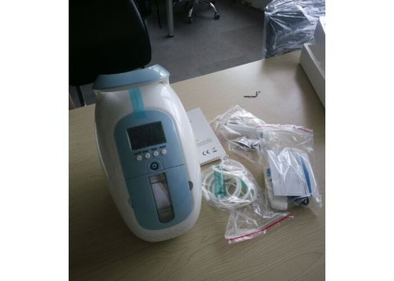 घर का उपयोग ऑक्सीजन Concentrator कार एडाप्टर के साथ पोर्टेबल ऑक्सीजन की आपूर्ति 1 ~ 5L / मिनट काम शोर B45dB