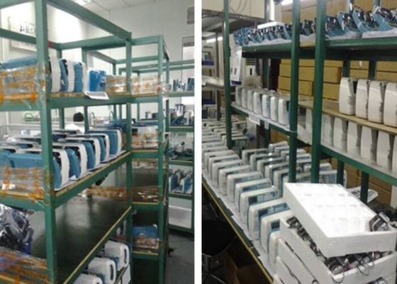 90 ° रोटेशन पोल दबाना उपलब्ध चिकित्सा आसव पम्प के साथ 0.1 ~ 1200 मिलीलीटर / एच माइक्रो मोड 0.1-99.9ml / घंटा